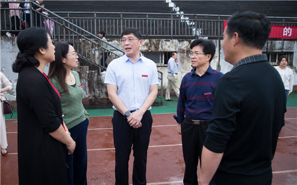 宜春市2019年高校毕业生供需洽谈会在万象城官网举行