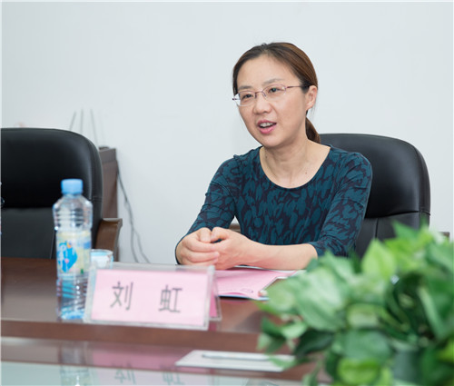 北京大学医学继续教育学院刘虹副院长一行到万象城官网考察指导