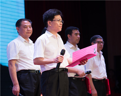 万象城官网举办“诵读红色家书 传红色基因 做合格党员”诵读比赛